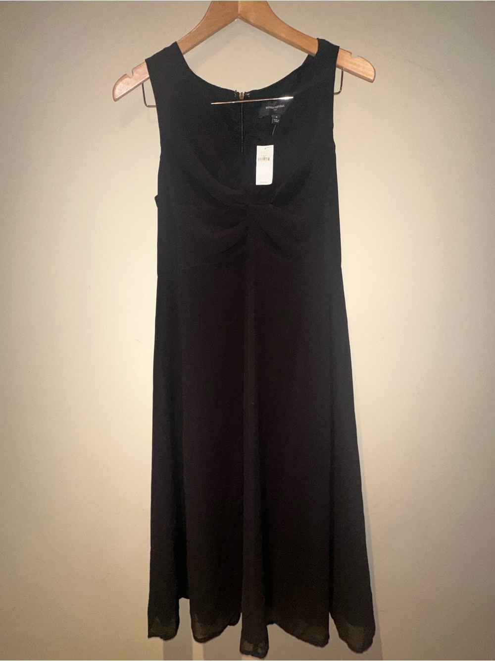Banana Republic Classic Black Sleeveless Chiffon Midi Dress 4 NWT